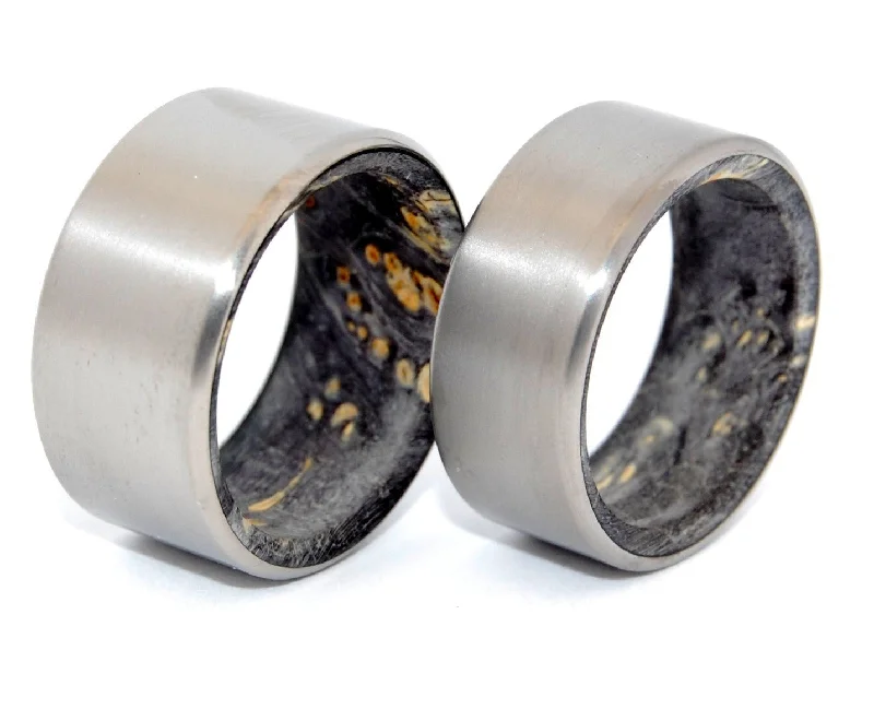 Kore | Black Box Elder Wood - Wooden Wedding Ring