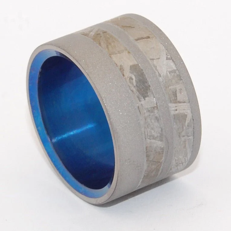 Cosmic Wanderer | Men's Meteorite & Titanium Wedding Ring