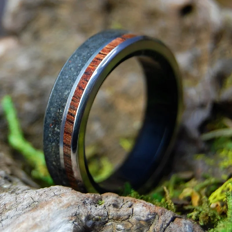 Icelandic Onyx Heart | Men's Onyx Stone, Beach Sand, Koa Wood & Titanium Wedding Ring