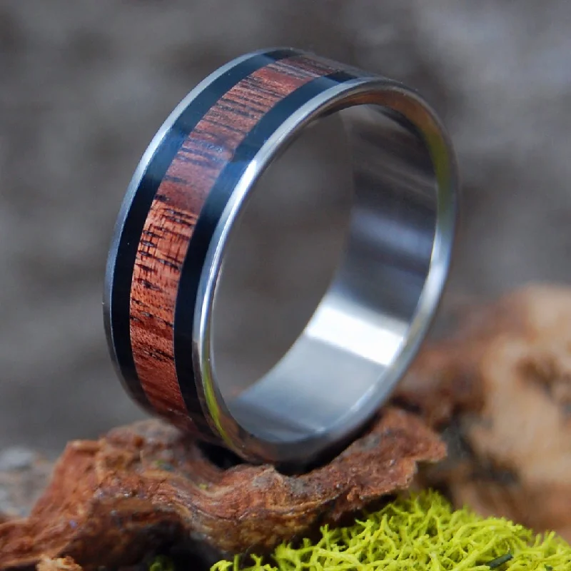 Koa Onyx | Men's Koa Wood, Onyx & Titanium Wedding Ring