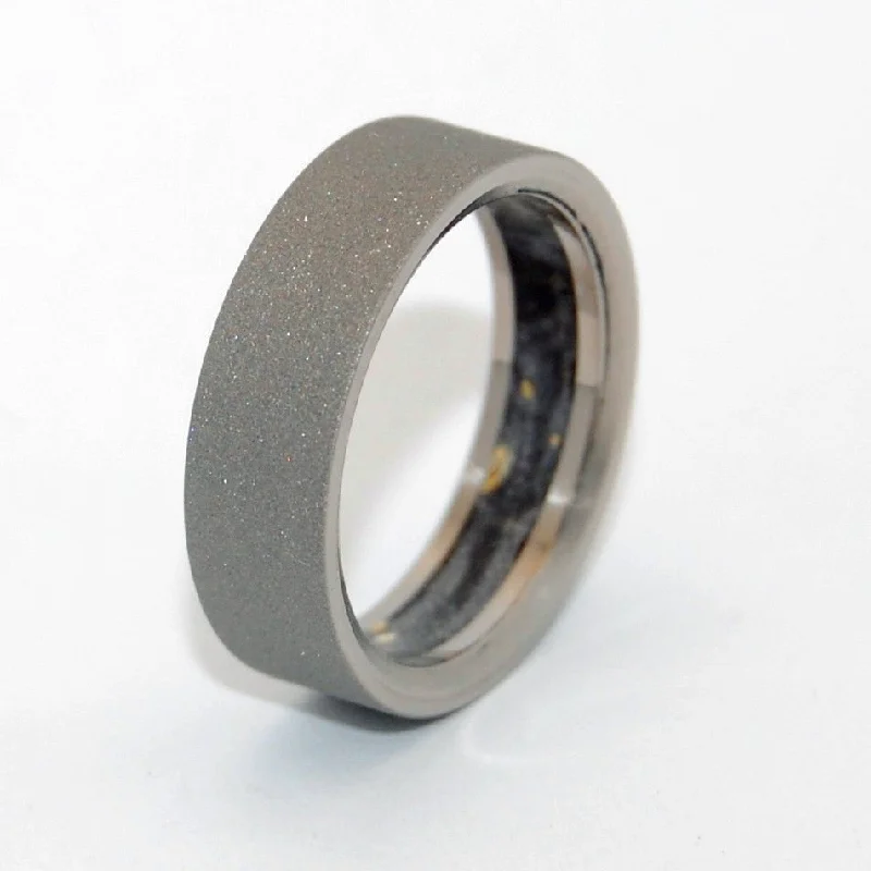 Humble Majesty | Men's Black Box Elder Wood & Titanium Wedding Ring